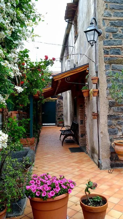 Nice Mini House - Tra L'Etna Catania Taormina E Il Mare Trecastagni Lodge