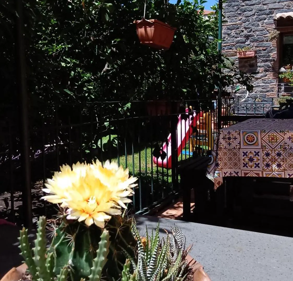 Lodge Nice Mini House - Tra L'Etna Catania Taormina E Il Mare Trecastagni Italy